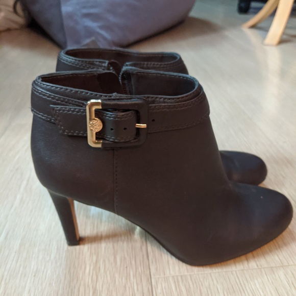 Vince Camuto Heel Boots (Size 5.5) - Picture 3 of 5